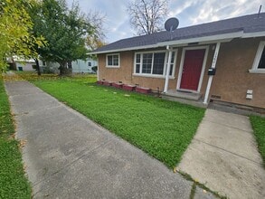 1221 Colusa St in Corning, CA - Building Photo - Building Photo