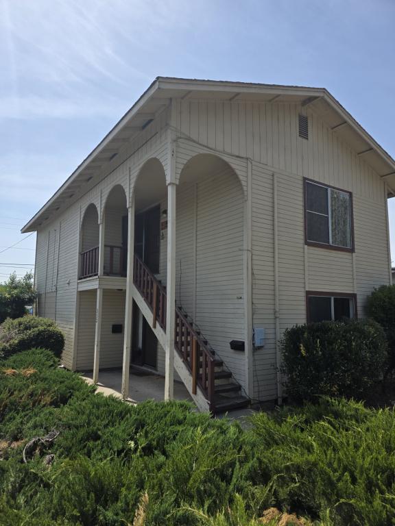 property at 332 NE 9th St