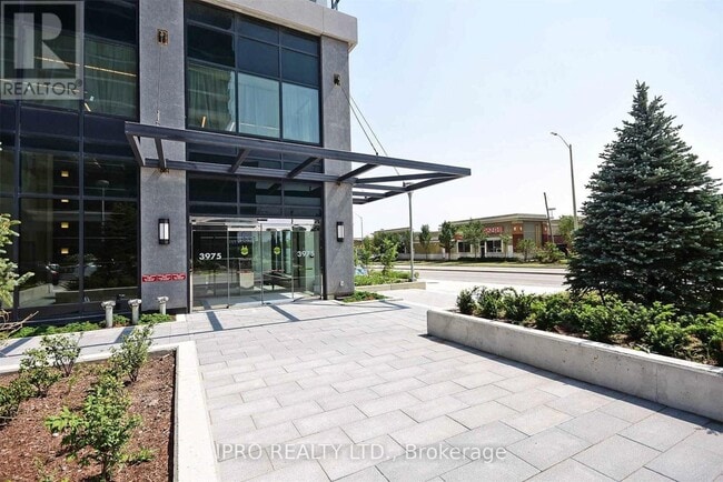 property at 3975-3975 Grand Park Dr