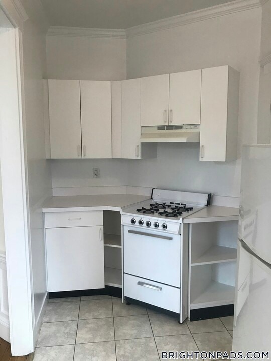 115 Kilsyth Rd, Unit 2 in Boston, MA - Foto de edificio