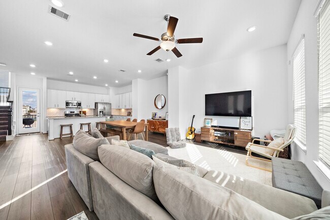 property at 11008 Mikula Dr