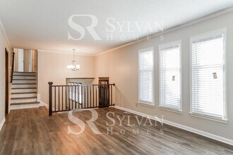 12 Lynn Rd in Raleigh, NC - Building Photo - Building Photo