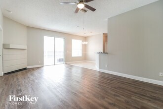 5315 Watson Rd in Riverview, FL - Foto de edificio - Building Photo