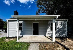 1101 Pershing St in High Point, NC - Building Photo