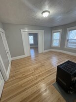 39 Stanton St, Unit 3 in Worcester, MA - Building Photo