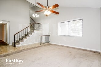 3702 Greenford St in Valrico, FL - Building Photo - Building Photo