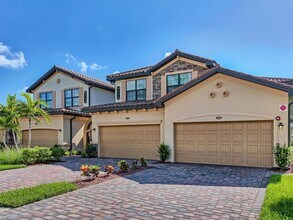 9114 Prima Way, Unit 102 in Naples, FL - Building Photo - Building Photo