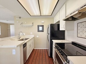 770 Eastshore Terrace in Chula Vista, CA - Building Photo - Building Photo