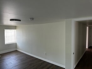 10 W 33rd Pl, Unit 2W in Steger, IL - Foto de edificio - Building Photo