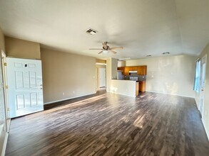 3406 Toledo Dr in Killeen, TX - Building Photo - Building Photo