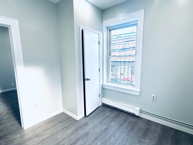 property at 113 Mallory Ave