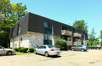 Lakeview Apartments in Lorain, OH - Foto de edificio - Building Photo