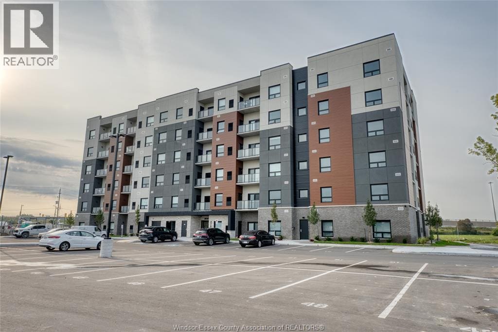 4785 Walker Rd in Windsor, ON - Building Photo