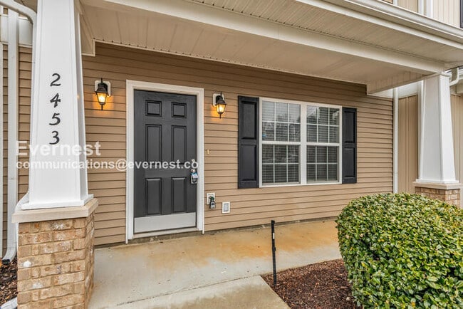 2453 New Holland Cir in Murfreesboro, TN - Foto de edificio - Building Photo