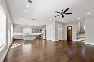 6015 Yale Garden Ln in Houston, TX - Building Photo - Building Photo