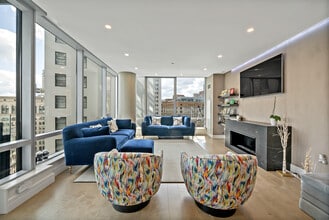 1414 S Penn Sq, Unit 22B in Philadelphia, PA - Building Photo - Building Photo