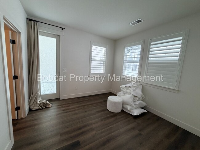 1299 Grove St in Carson City, NV - Building Photo - Building Photo