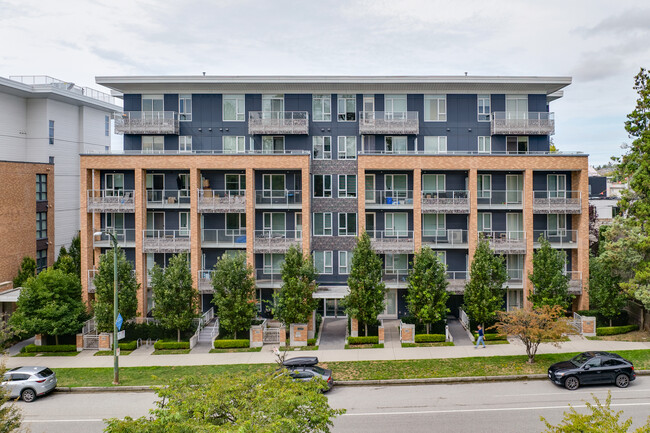 Cambria Park in Vancouver, BC - Building Photo - Building Photo