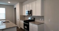 946 Grand Emperor DR in Houston, TX - Building Photo - Building Photo