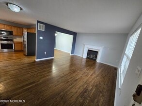 18 4th Ave in Toms River, NJ - Building Photo - Building Photo