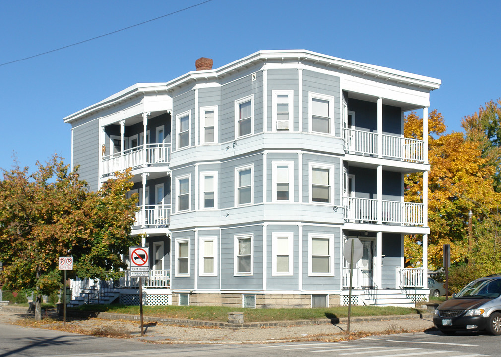 798 Taylor St in Manchester, NH - Building Photo