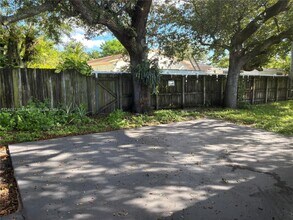 6329 Fletcher St in Hollywood, FL - Building Photo - Building Photo