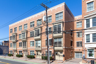 314 Grand St in Jersey City, NJ - Building Photo - Building Photo