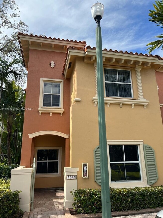 property at 4949 N Harbor Isles Dr