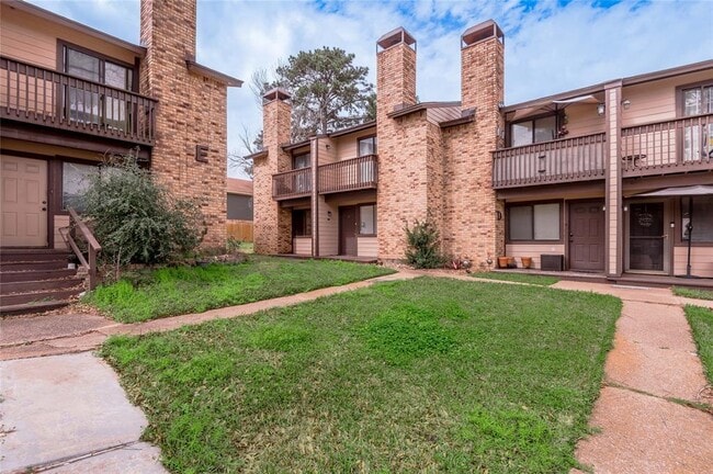 property at 2521 Crosstimbers St