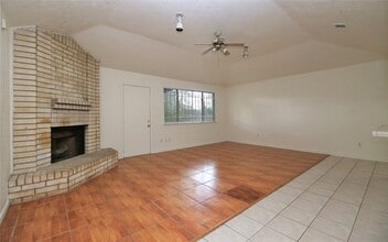 14211 Timberhaven Dr in Houston, TX - Building Photo - Building Photo