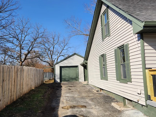 1100 S Ann St in Independence, MO - Building Photo - Building Photo