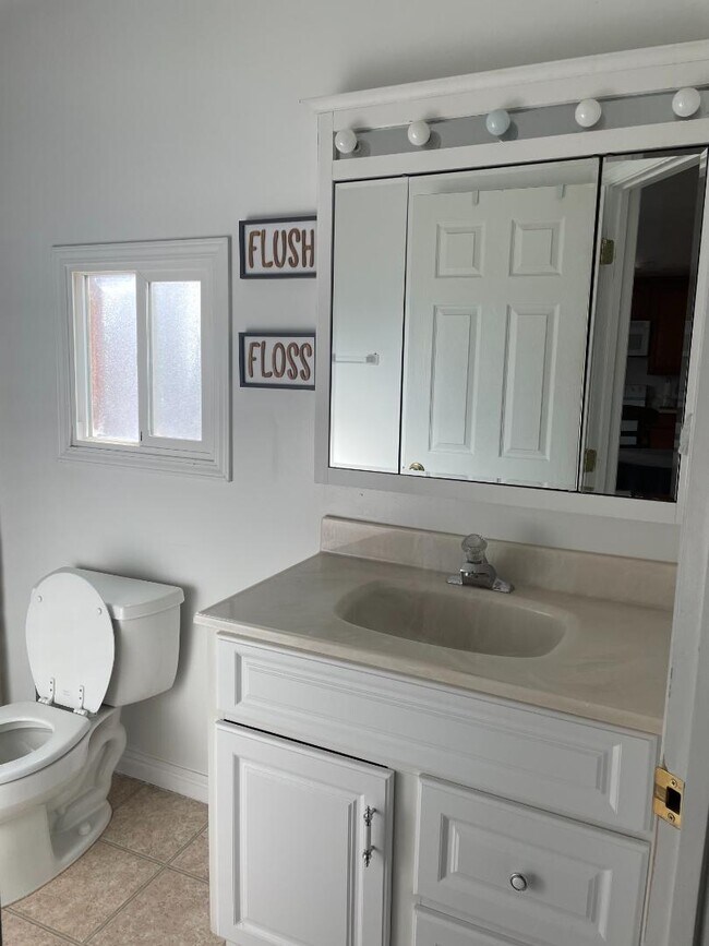 113 Wyoming State Hwy 233 in Kemmerer, WY - Building Photo - Building Photo