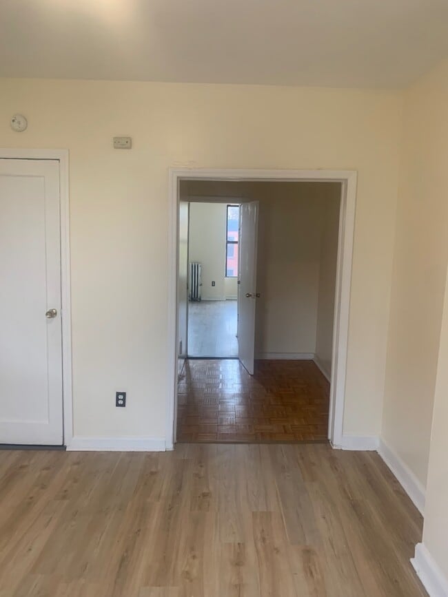 463 Van Buren St in Brooklyn, NY - Building Photo - Building Photo