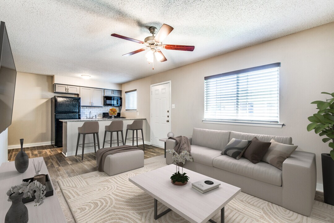 Residences at The Union in Denton, TX - Building Photo