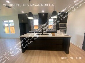 813 N 6th Cir in Wolfforth, TX - Building Photo - Building Photo