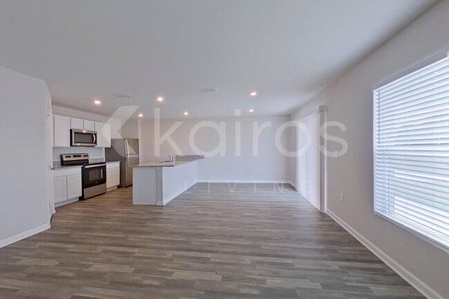 1802 Nebraska Loop in Sumterville, FL - Building Photo - Building Photo