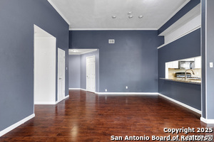 8615 Timber Lodge in San Antonio, TX - Building Photo - Building Photo