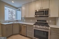 2142 W Master St photo'