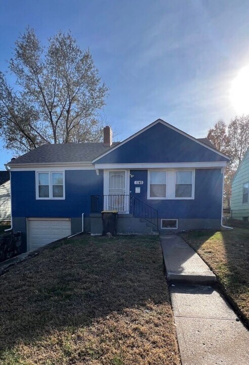 1145 E 76th Terrace in Kansas City, MO - Building Photo