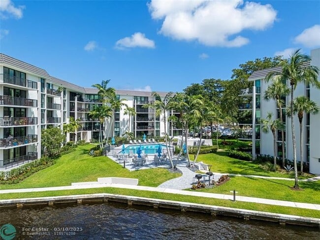 property at 1201 River Reach Dr