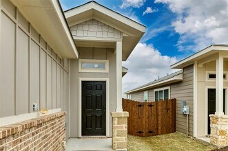 624 Harvest Moon Dr in Venus, TX - Building Photo - Building Photo