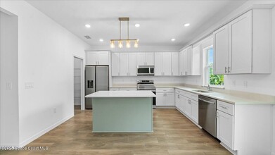 1134 Glenham Dr NE in Palm Bay, FL - Building Photo - Building Photo
