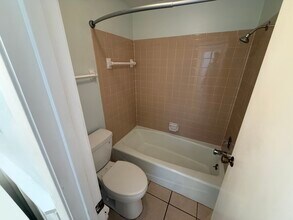 1211 4th St W in Palmetto, FL - Building Photo - Building Photo