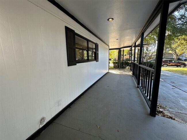 5502 Hewitt Dr in Houston, TX - Building Photo - Building Photo