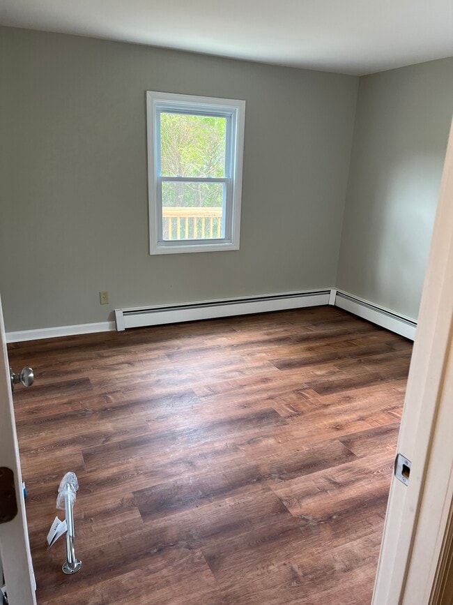 property at 24 Steinhardt Ave