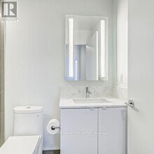 270-270 Dufferin St in Toronto, ON - Building Photo - Building Photo