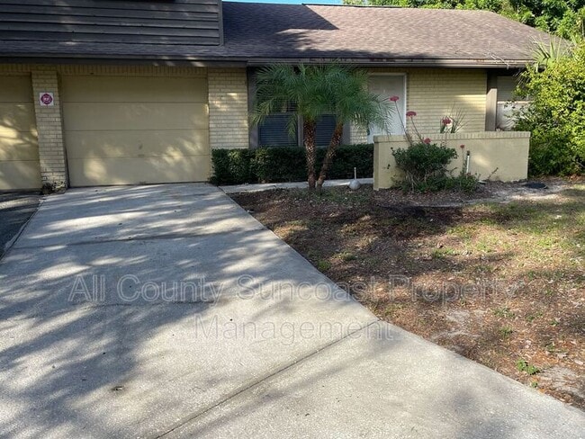 property at 513 E Curlew Pl