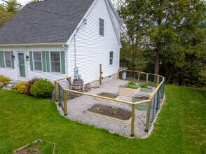 17 Parker Ridge Rd in Biddeford, ME - Building Photo - Building Photo
