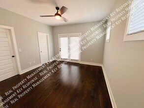 1736 16th Ave N in Nashville, TN - Building Photo - Building Photo