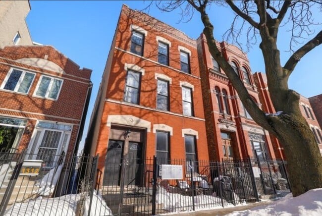 property at 1310 W Ohio St